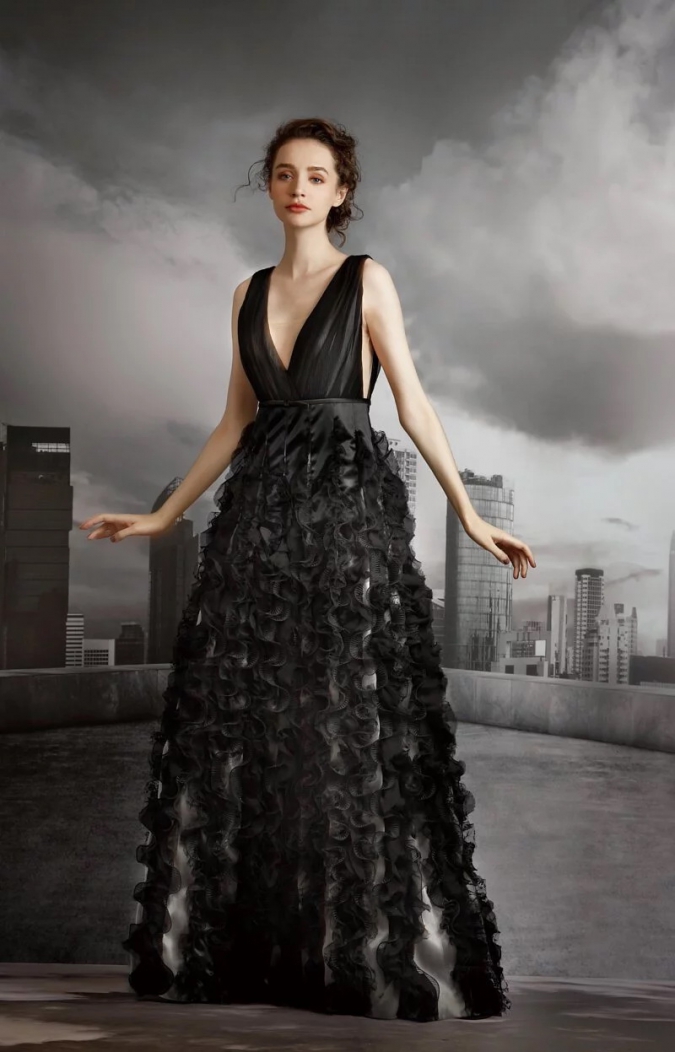 灰底黑楊柳黑蕾絲條洋裝